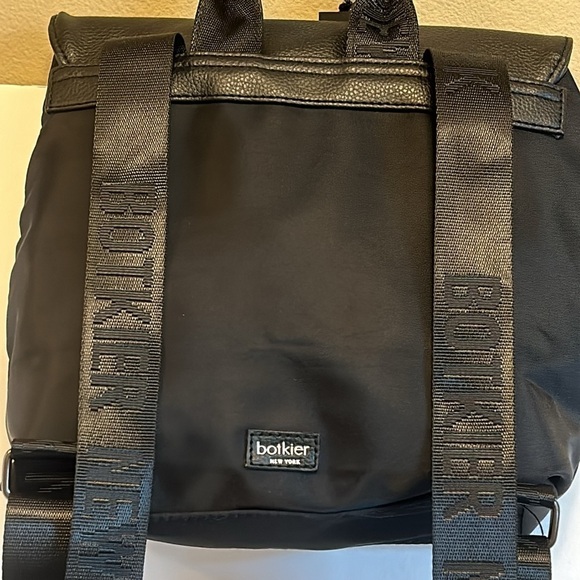 Botkier New York Black Nylon Trigger City Backpack Tote Bag - Picture 3 of 8